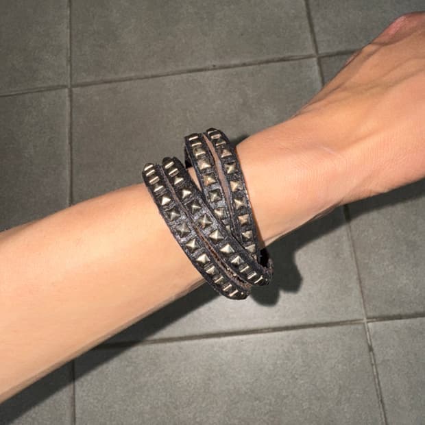 마르니 스터드 레더 브레이슬릿