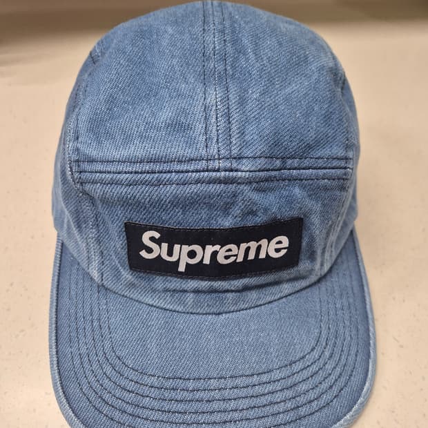 슈프림 워시드 치노 캠프캡 24fw 판매합니다