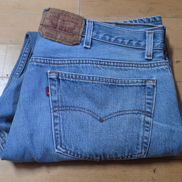 90s USA Levis 501xx W42 L32