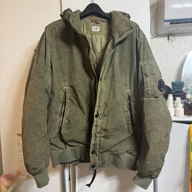 CP컴퍼니 18FW 봄버 패딩자켓