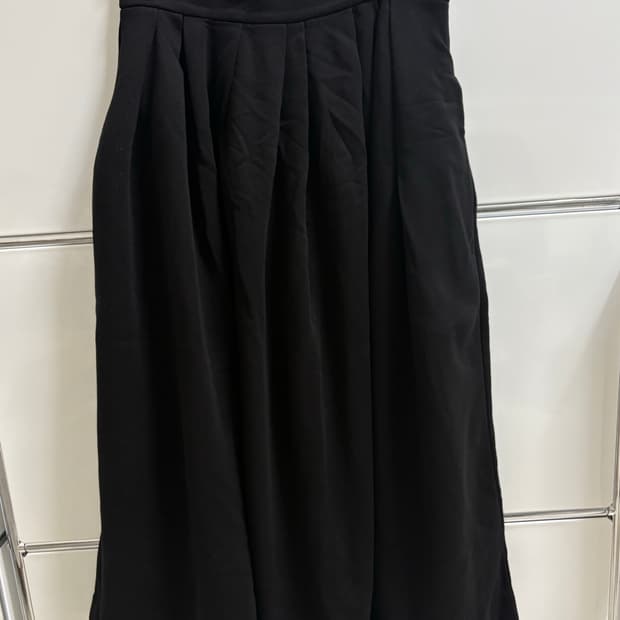 코스 볼륨 a라인 스커트 xs 판매해요