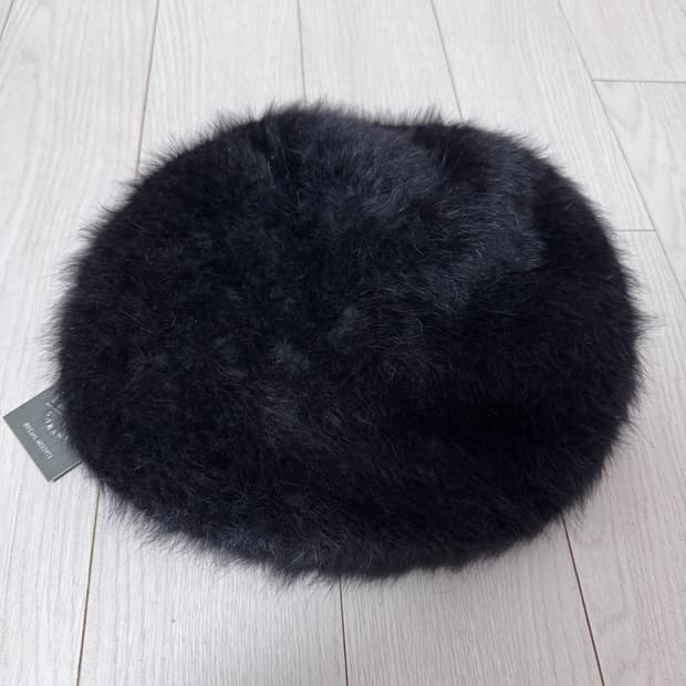 laulhere 앙고라 블랙색상 판매합니다 