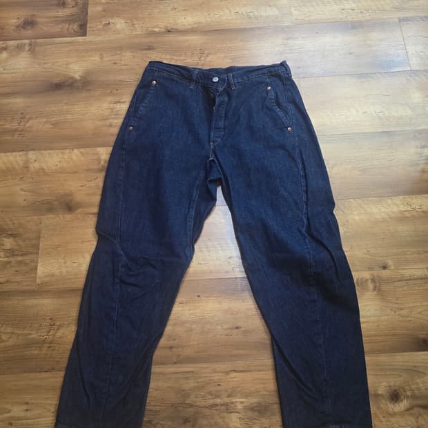 리바이스 엔지니어드 데님 판매합니다 