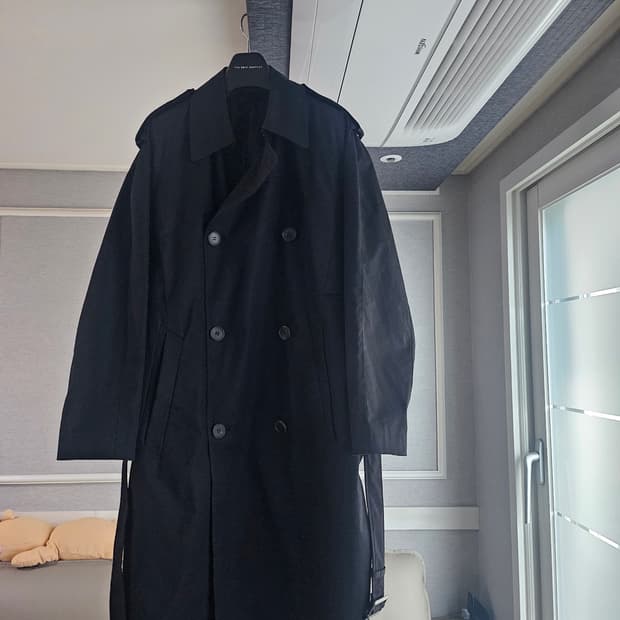 [거의 새것] 시스템옴므 트렌치 코트 100