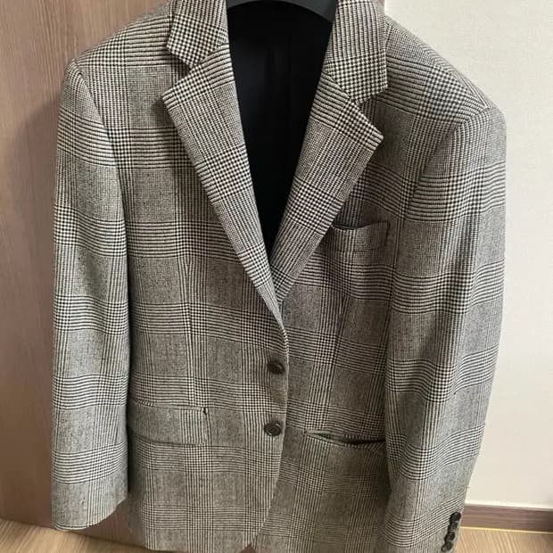 앤드지 정장세트 상의95 하의78 팔아요.