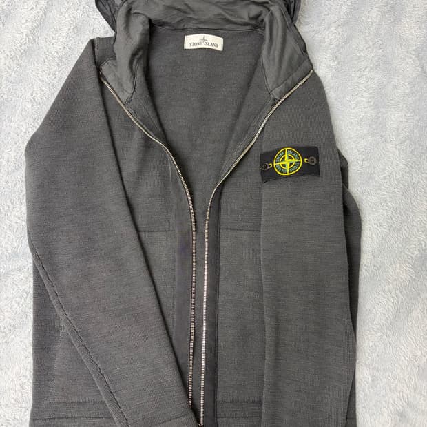 스톤아일랜드 니트 후드 집업 S