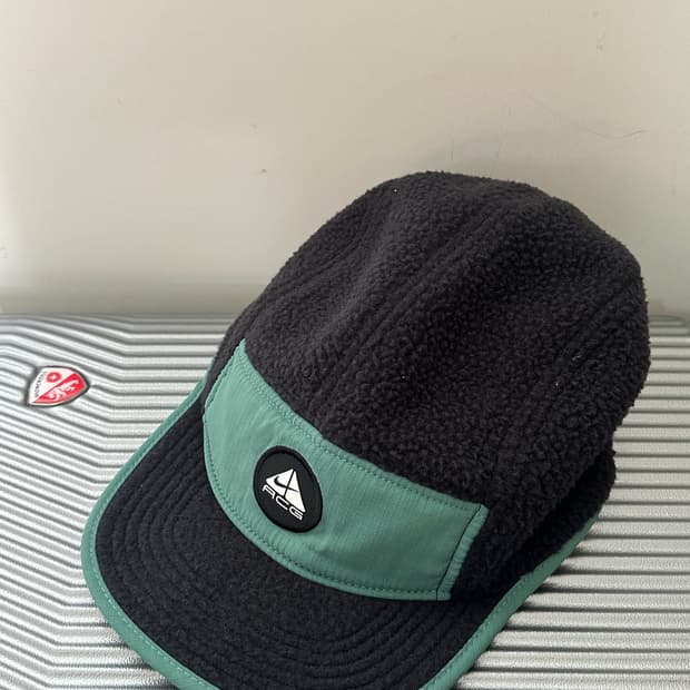 나이키 acg 플리스 캠프캡