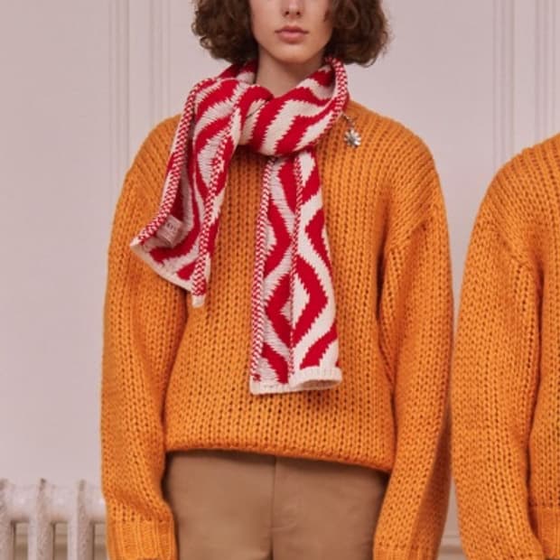 [OS] STU 22FW 웨이브 라인 자카드 머플러 레드