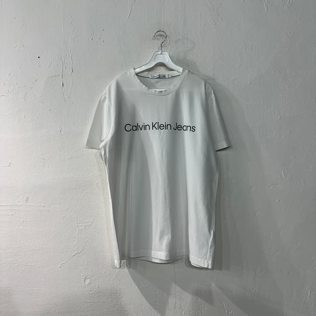 CK 캘빈클라인 반팔티 L