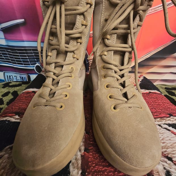 카니예 웨스트(Kanye West) 이지(Yeezy)이지3 밀리터리부츠