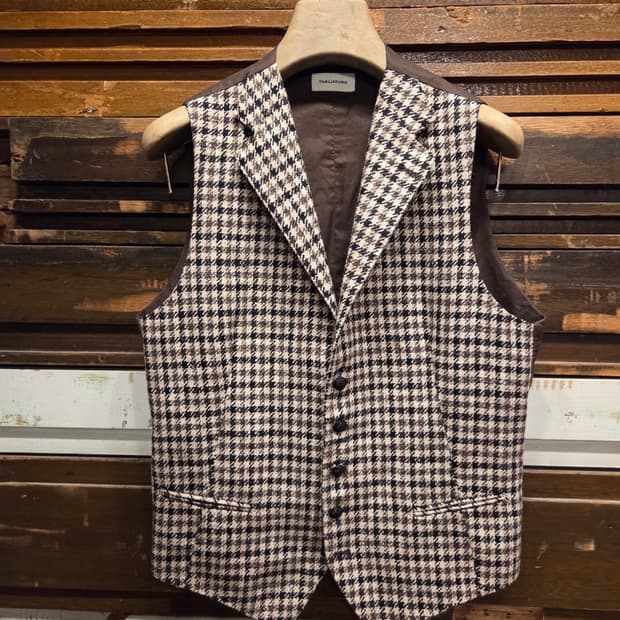 딸리아또레 트위드 베스트