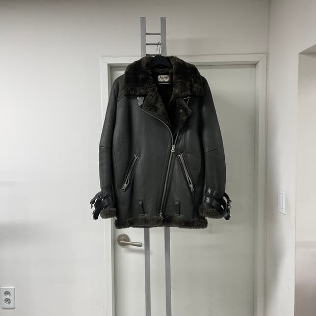 아크네스튜디오 무스탕 32(w)