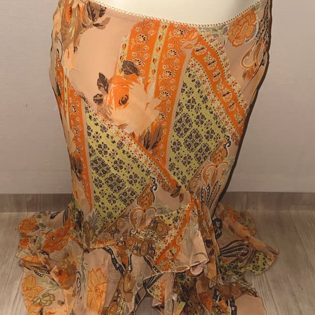 빈티지 페어리코어 로즈 언발란스 러플 미디 스커트