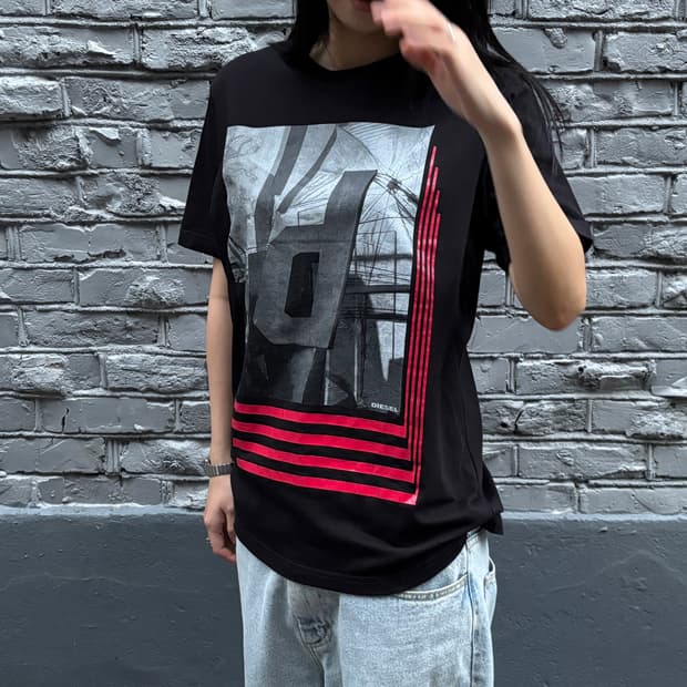 DIESEL 3D d-Logo Geometric Print T-Shirt