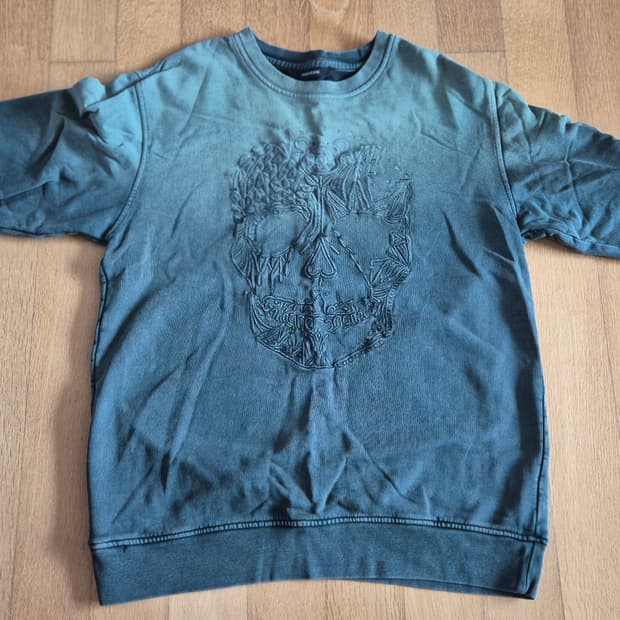 쟈딕앤볼테르 맨투맨 XL