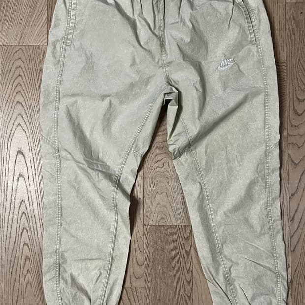 나이키 크림색 트랙팬츠