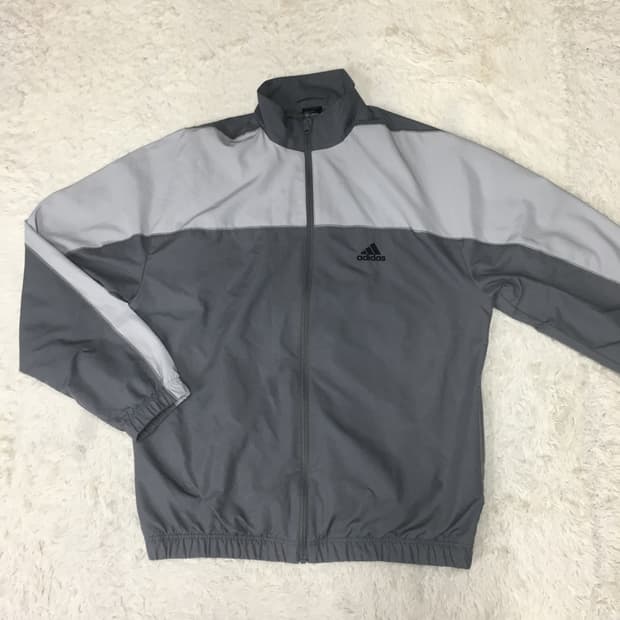아디다스 바람막이자켓  DD16