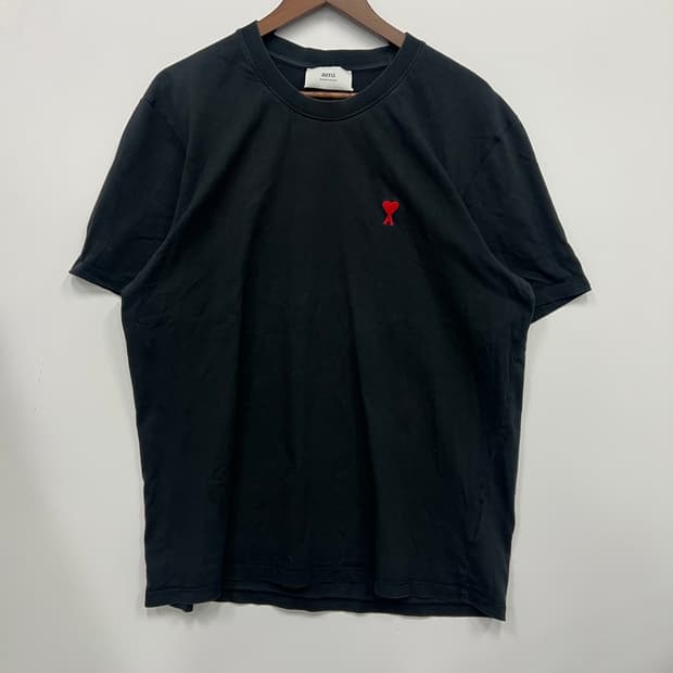 ami 블랙 반팔티
