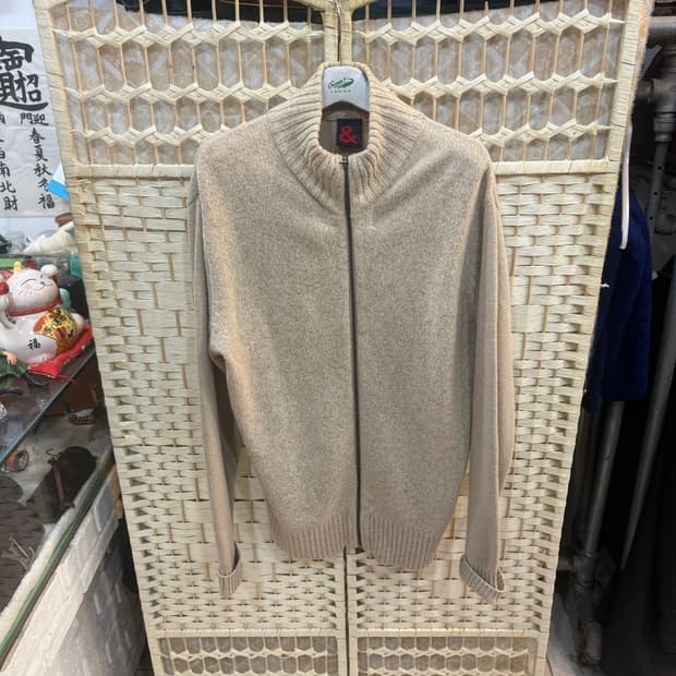 50/105 정품 돌체앤가바나 니트집업 팝니다