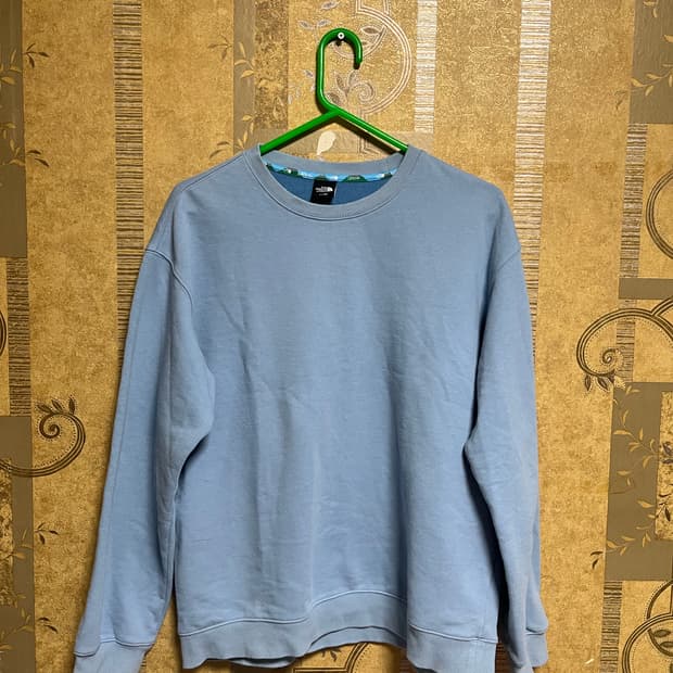 노스페이스X삼다수 콜라보 맨투맨