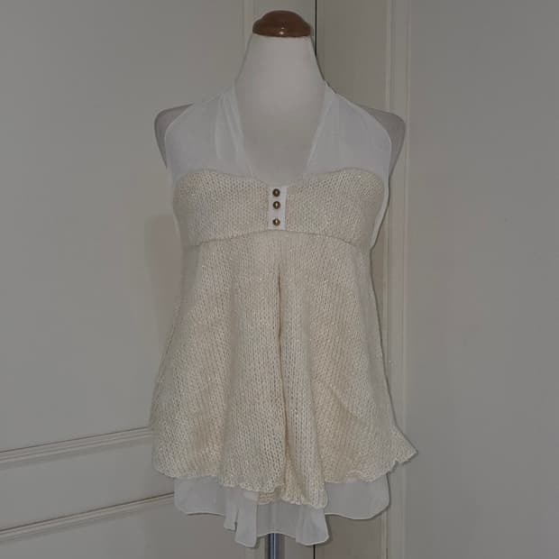 리즈리사 일본빈티지)히메갸루st 양산형 아이보리판쵸홀터넥 니트 슬리브리스