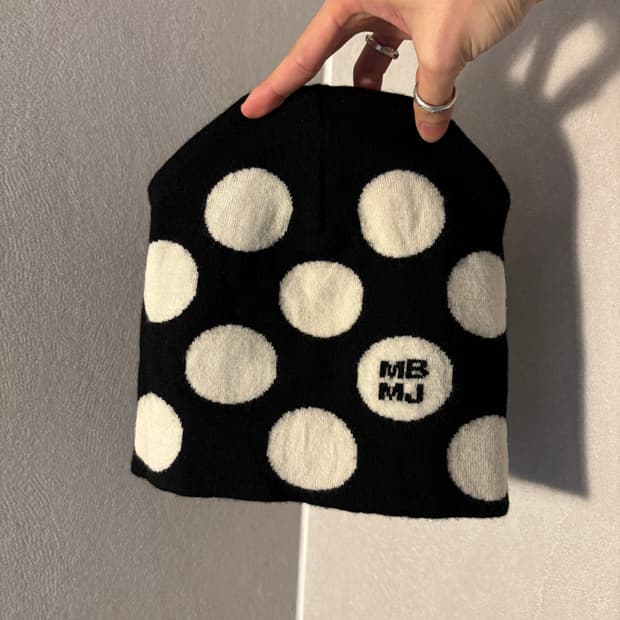 마크 바이 마크 제이콥스 도트 리버서블 비니