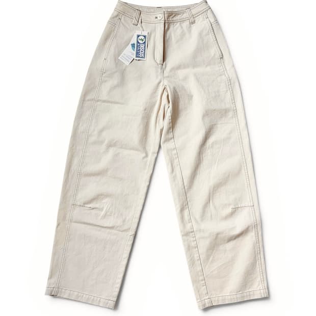 디스커스애슬레틱 우먼즈 커브드 치노 팬츠 아이보리