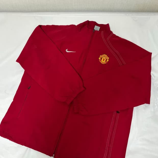 맨유 나이키 바람막이