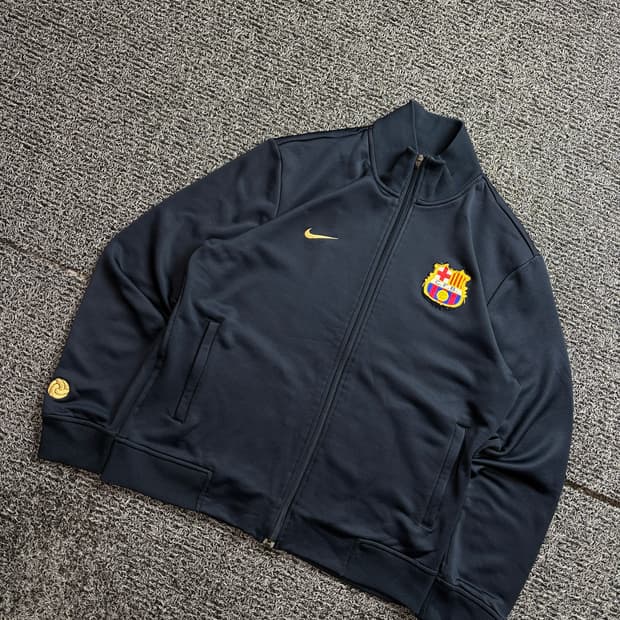 나이키 바르셀로나 레트로 풋볼 스웻 집업 자켓 2512