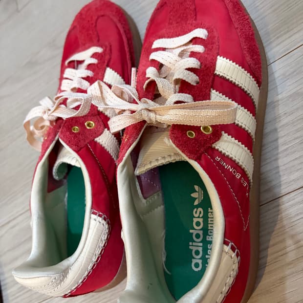 아디다스 웨일스 보너 삼바 레드