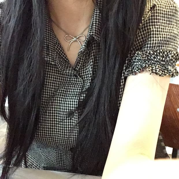 체크 프릴 퍼프 셔츠 블랙