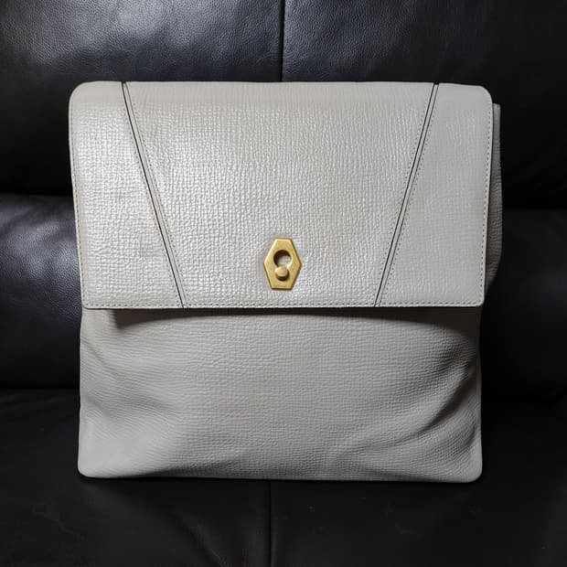  까스텔바작 빅투아 가죽 백팩

