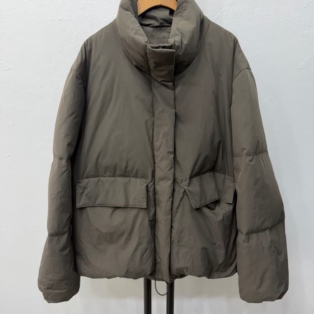 정품) COS 코스 여성 오버핏 숏패딩 36