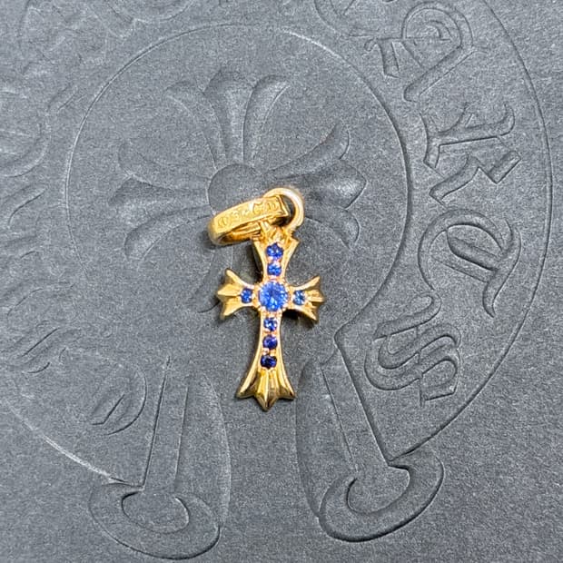 크롬하츠 22k 사파이어 베이비팻 새상품