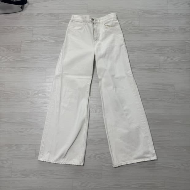 Celine 서프플레어진 화이트