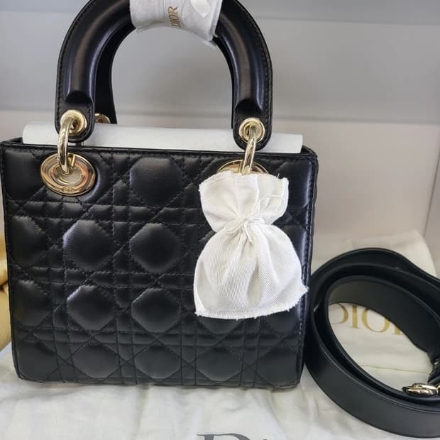 (정품)디올 레이디백 스몰 블랙