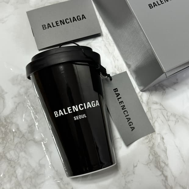 발렌시아가 서울 머그컵 블랙 새상품