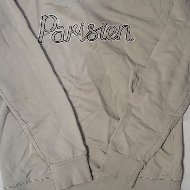 메종키츠네 맨투맨 100