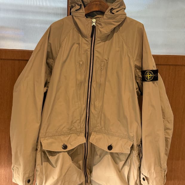 스톤아일랜드 마이크로랩스 바람막이 집업코트