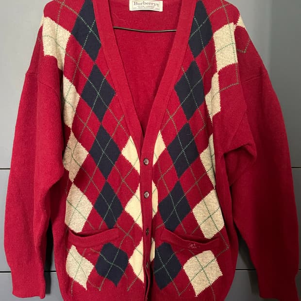 버버리 램스울100 아가일 가디건