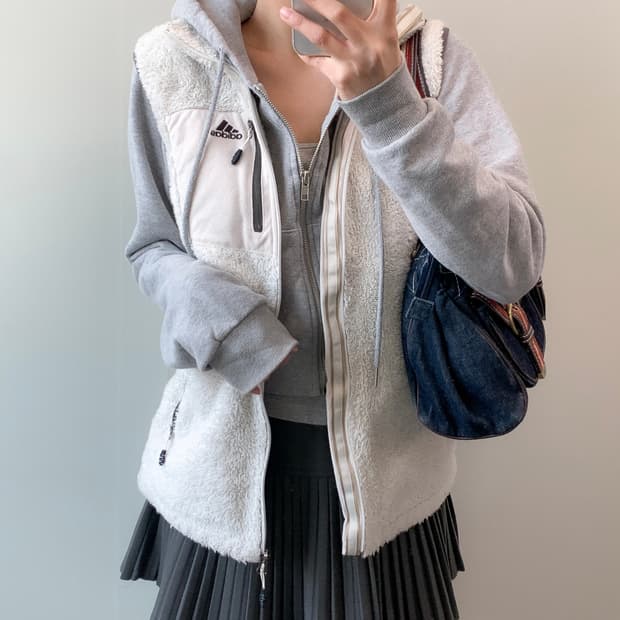 아디다스 후리스 조끼