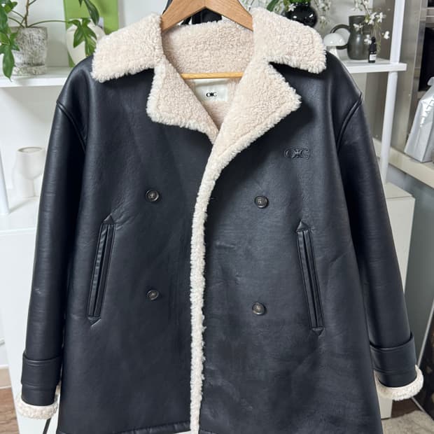 오아이오아이 무스탕