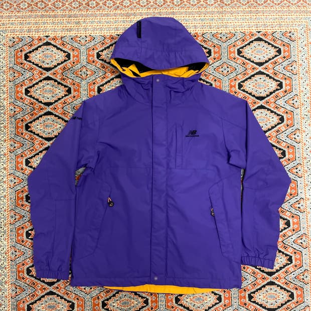 뉴발란스 퍼플 바람막이 자켓 여성90