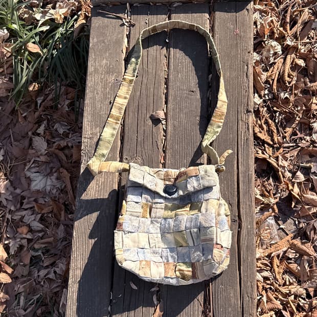 양구름 패치워크 크로스백