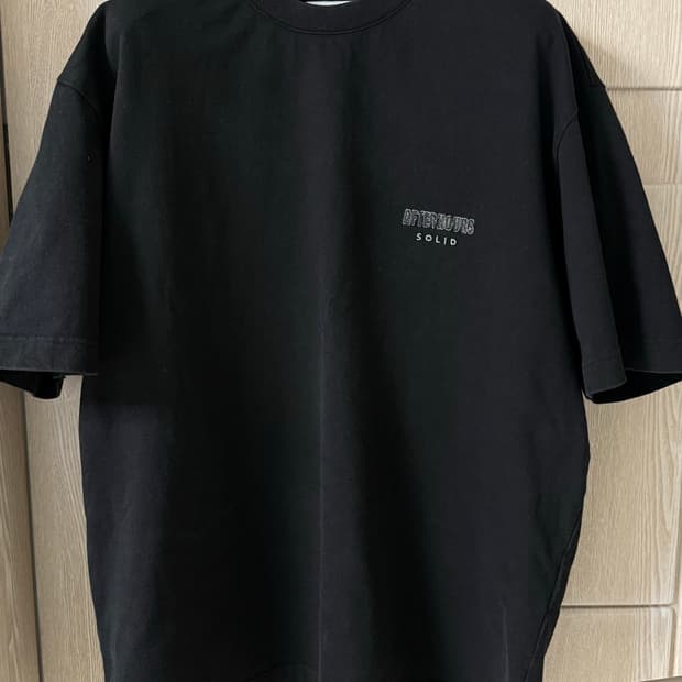 솔리드옴므 25ss 반팔티 50.