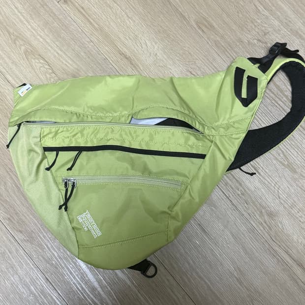 예스아이씨 컨투어 실링백 크로스백