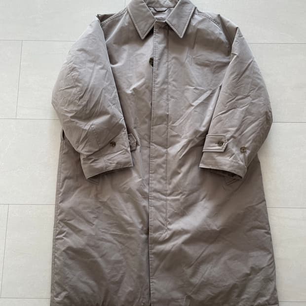 유니클로u 23fw 싱글브레스트 패디드 코트