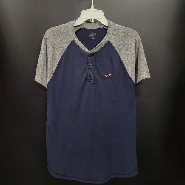 HOLLISTER 홀리스터 자수로고 셔츠