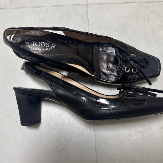 🔥🖤토즈 Tod’s 레이스업 미들굽 스퀘어토 슬링백