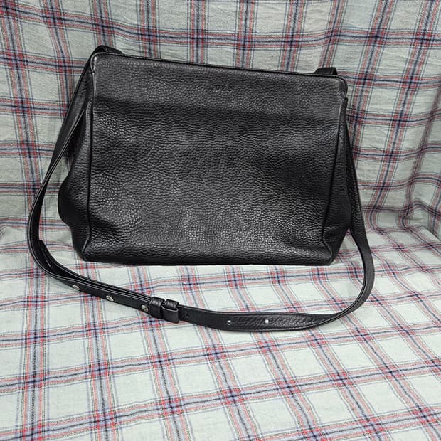 호재(HOZE) 블랙 가죽 숄더백 
